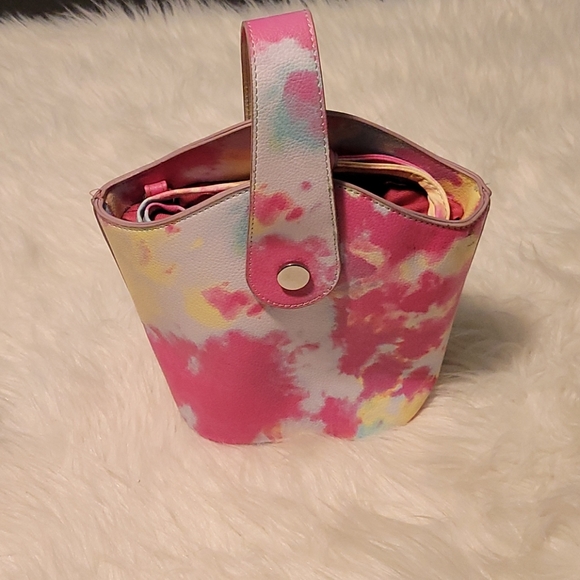 Bag - Picture 2 of 5